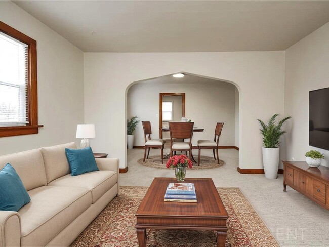 Building Photo - 1330 W 14th St