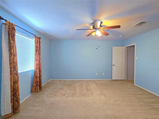 Building Photo - 133 Hillhouse Ln