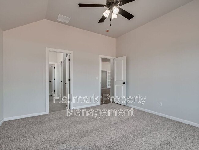 Building Photo - 4905 Misty Wood Ln