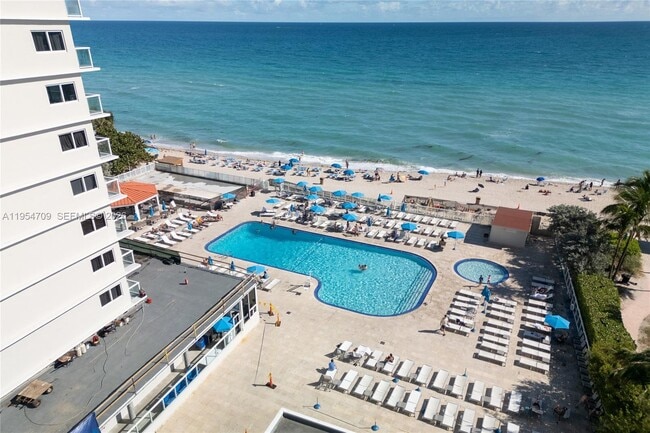 Building Photo - 19201 Collins Ave