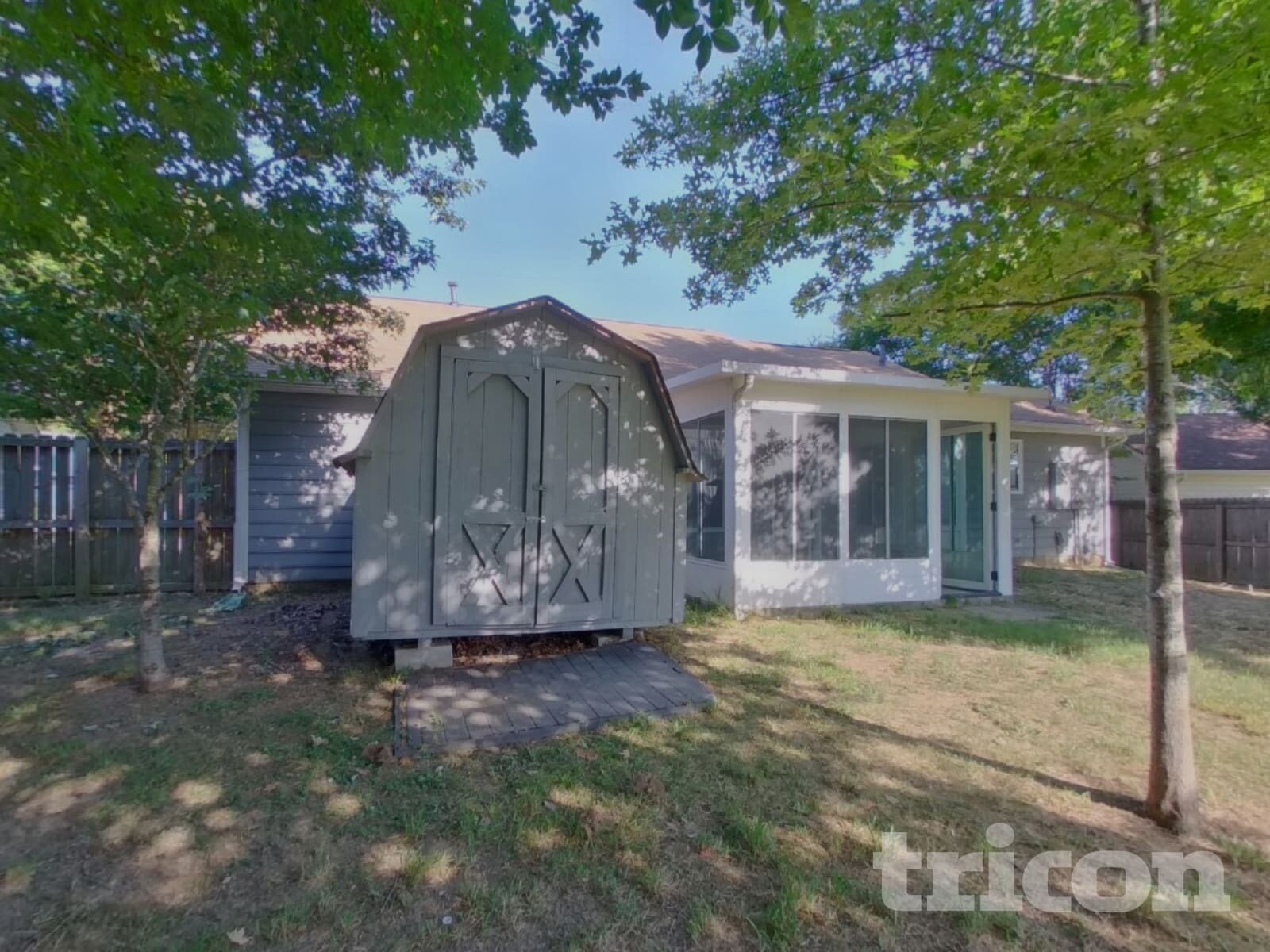 Building Photo - 5001 Alexis Dr