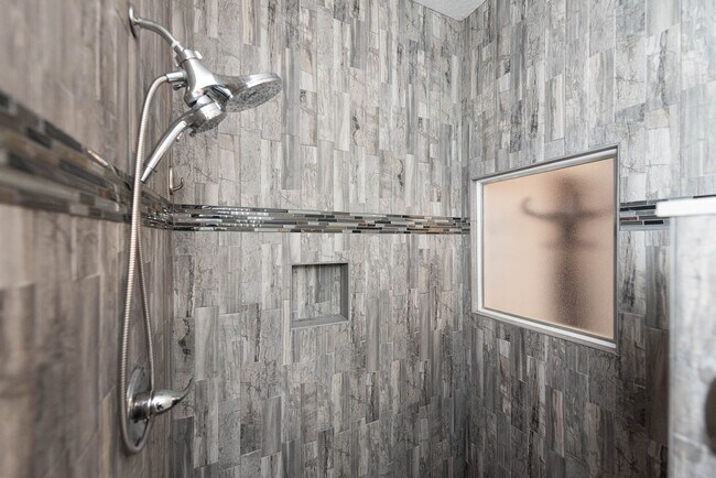 Building Photo - Beautiful Home in Satellite Beach including Lawncare and Community Pool