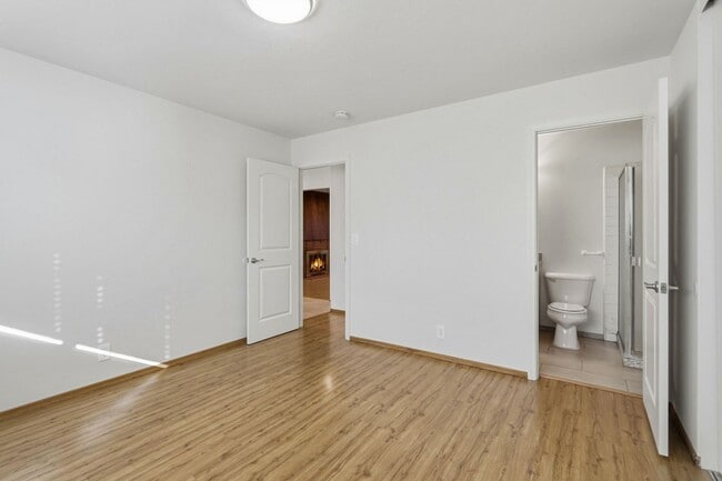 Building Photo - 1559 S Wolfe Rd