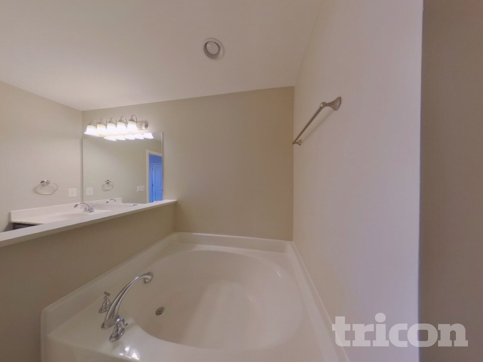 Building Photo - 4009 Commons Dr