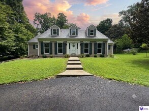 Building Photo - 717 Sunrise Ln