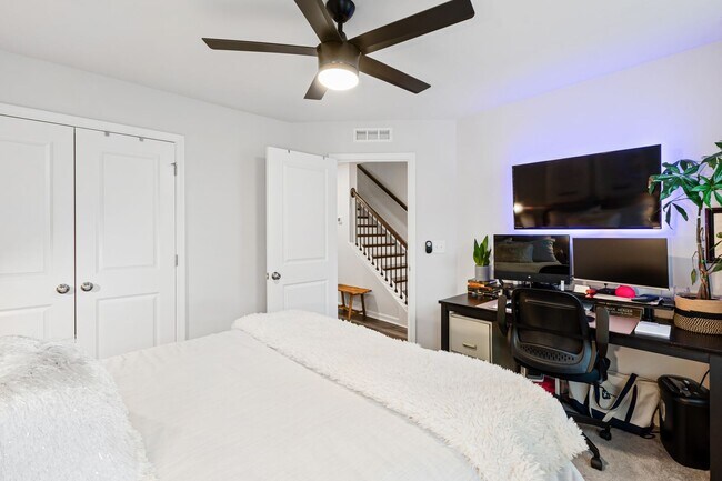 Building Photo - Modern 3-Bedroom Townhome in Magnolia Trace!