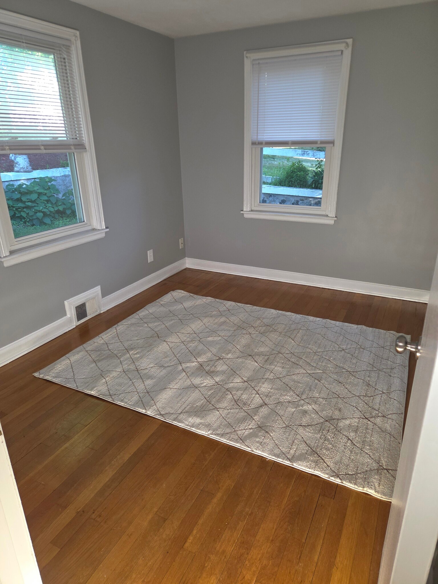 2nd bedroom - 42 Davenport Rd