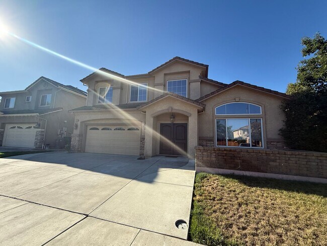 Primary Photo - $4795 - Beautiful 5 Bedroom 3 Bath Home wi...