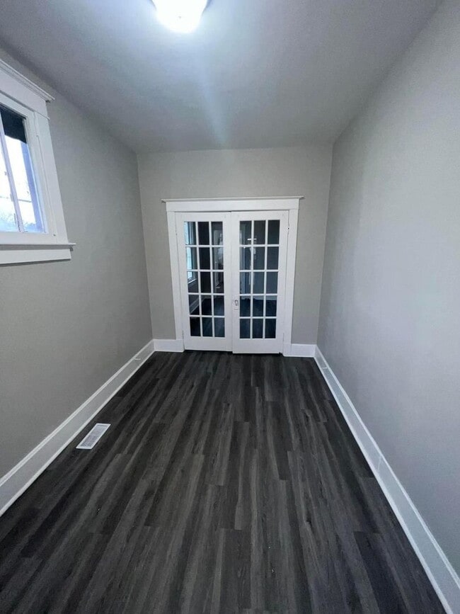 Building Photo - 637 Bellmeade Avenue, Evansville, Indiana ...