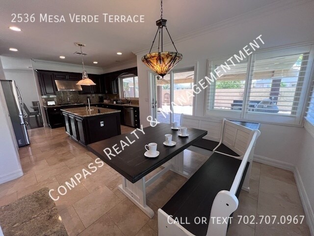 Building Photo - 2536 Mesa Verde Terrace