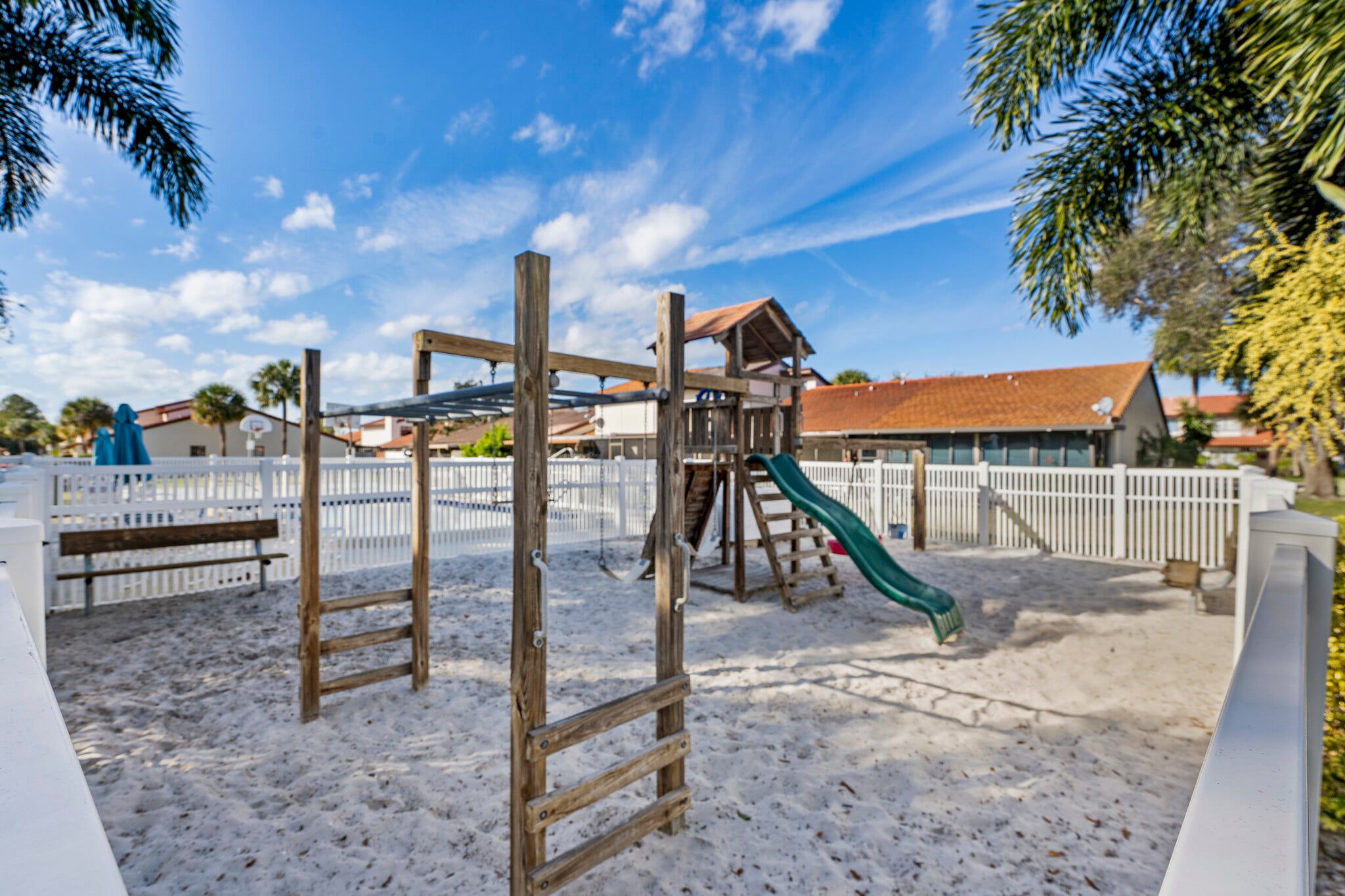 Building Photo - 7360 Ulmerton Rd