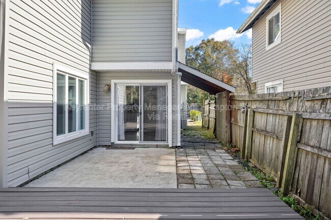 Building Photo - 5408 Chatham Lake Dr