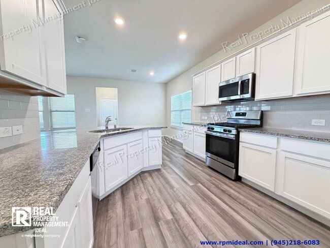 Building Photo - 4009 Bighorn Dr