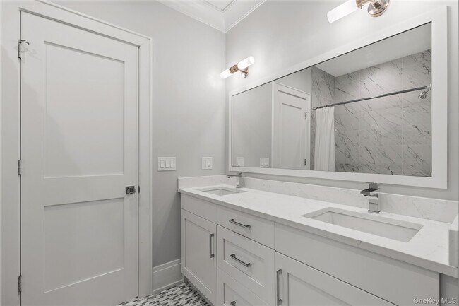 Building Photo - 25 Hunt Pl