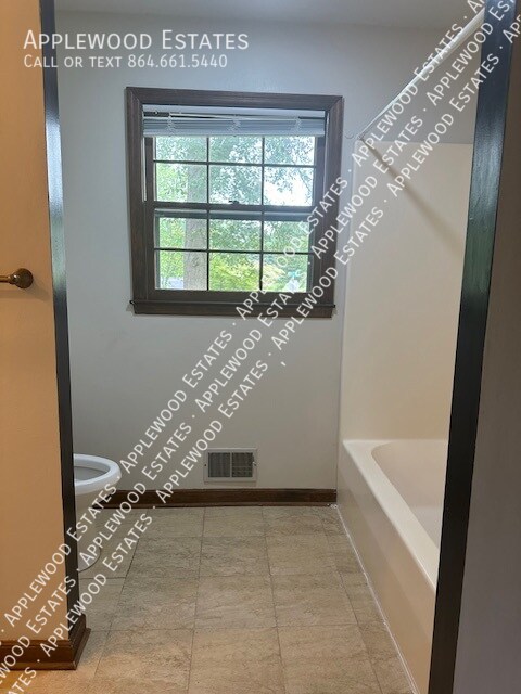 Building Photo - 133 Bristow Ln