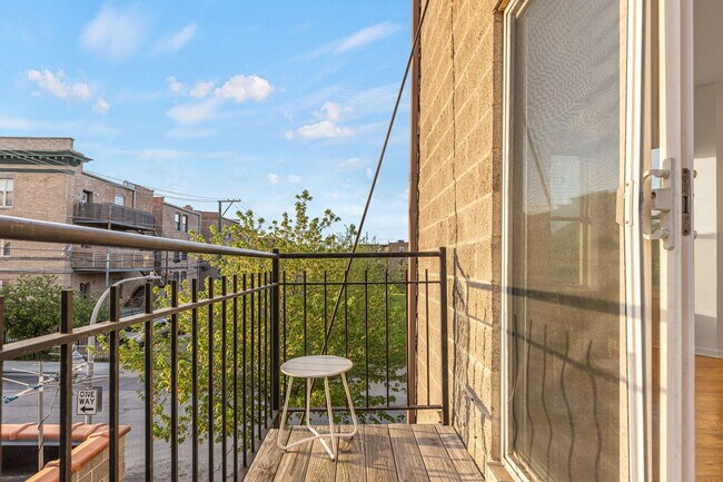 Building Photo - 4800 S St Lawrence Ave