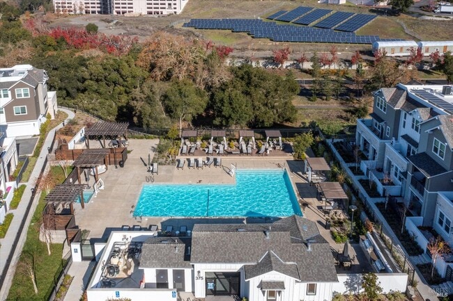 Building Photo - 219 Gambrel Cir