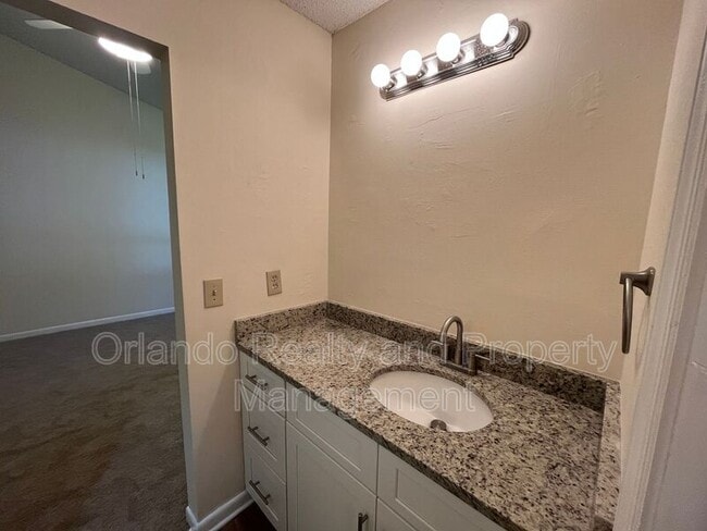 Building Photo - 135 Olive Tree Cir