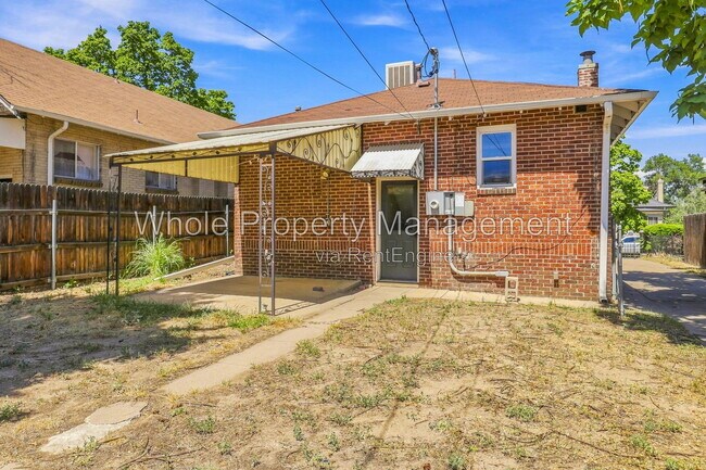 Building Photo - 3044 W Clyde Pl