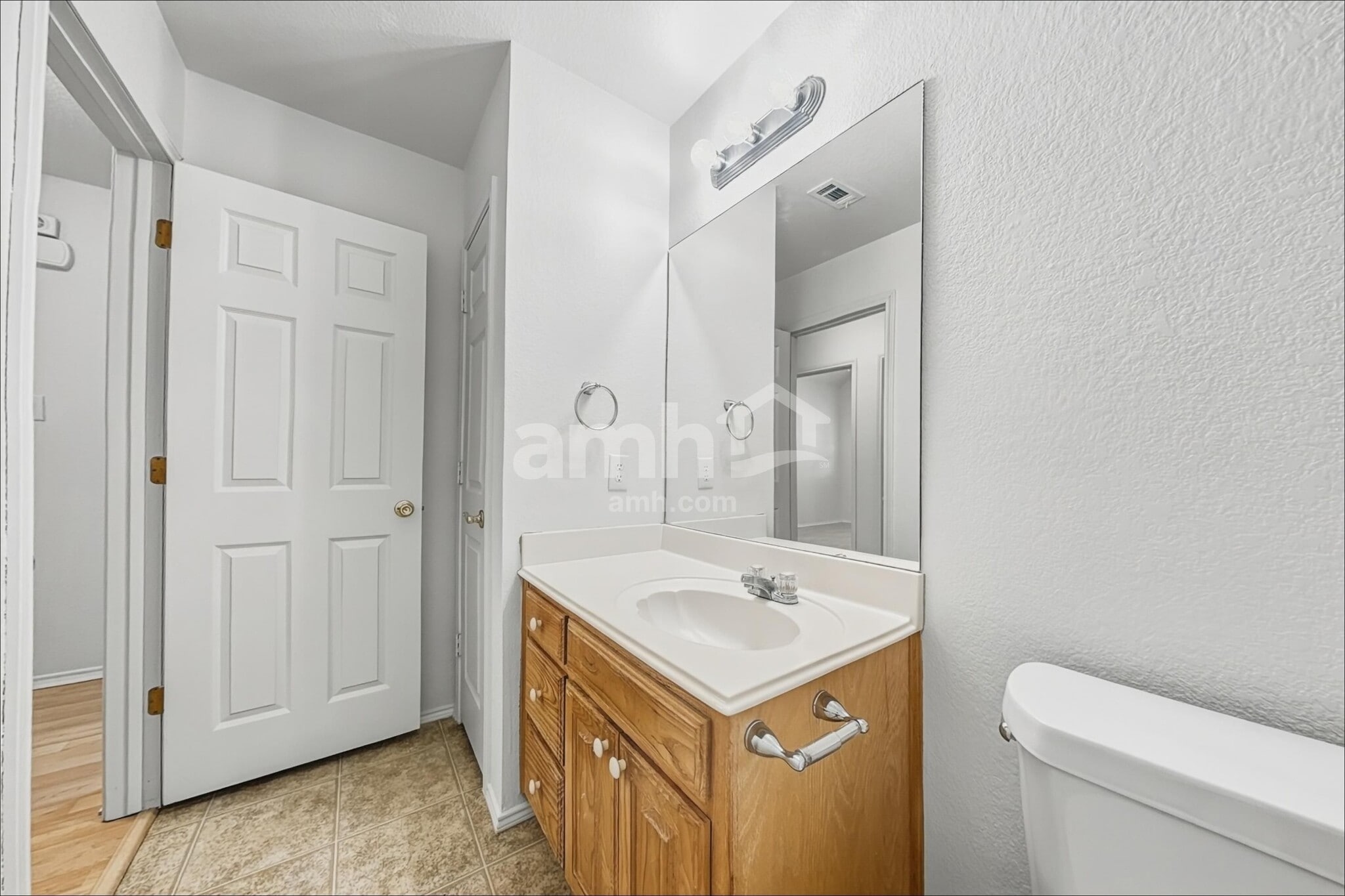 Building Photo - 1000 Redfish Dr