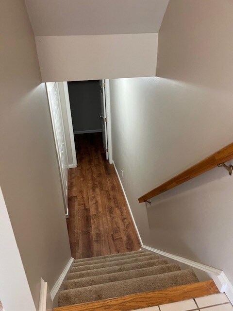 Building Photo - 2002 Larson Dr