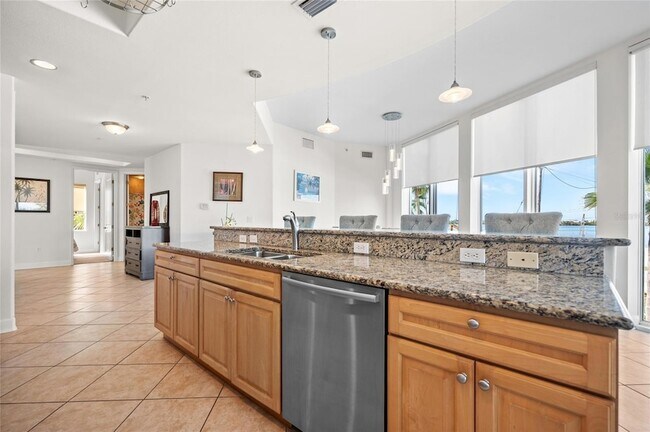 Building Photo - 1375 Beach Rd