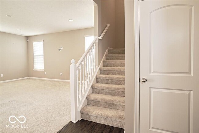 Building Photo - 8709 Rowling Way