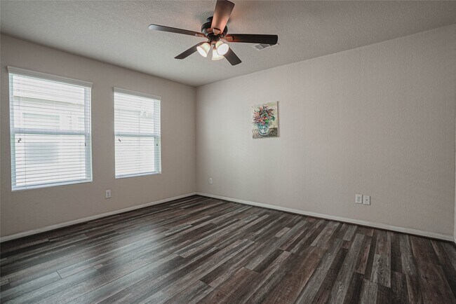 Building Photo - 3050 Thicket Path Way
