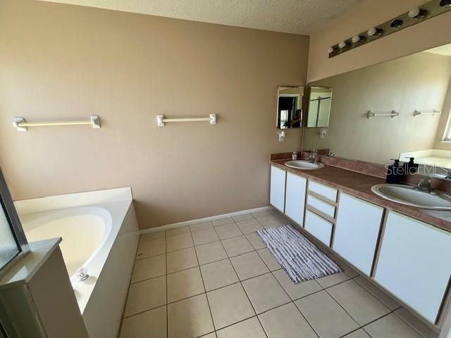 Building Photo - 439 Bloomingdale Dr