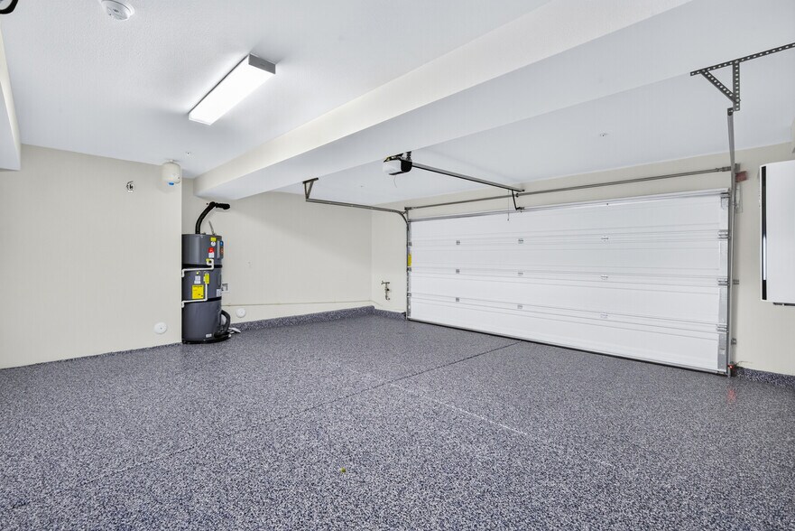 Building Photo - 7030 Olive Grove St