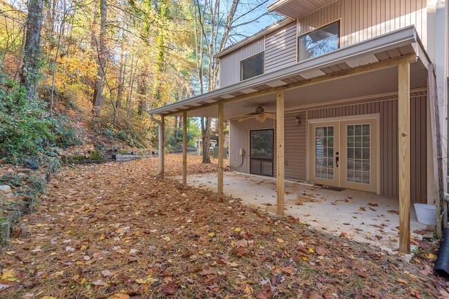 Building Photo - 98 Valley Forge Dr