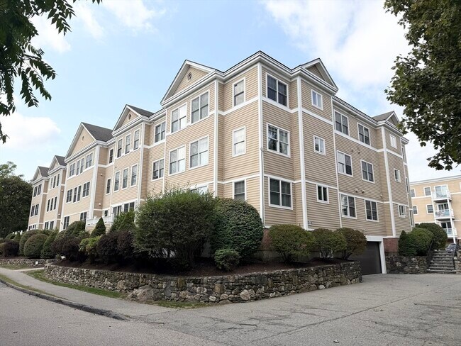 Building Photo - 11 Cheriton Rd