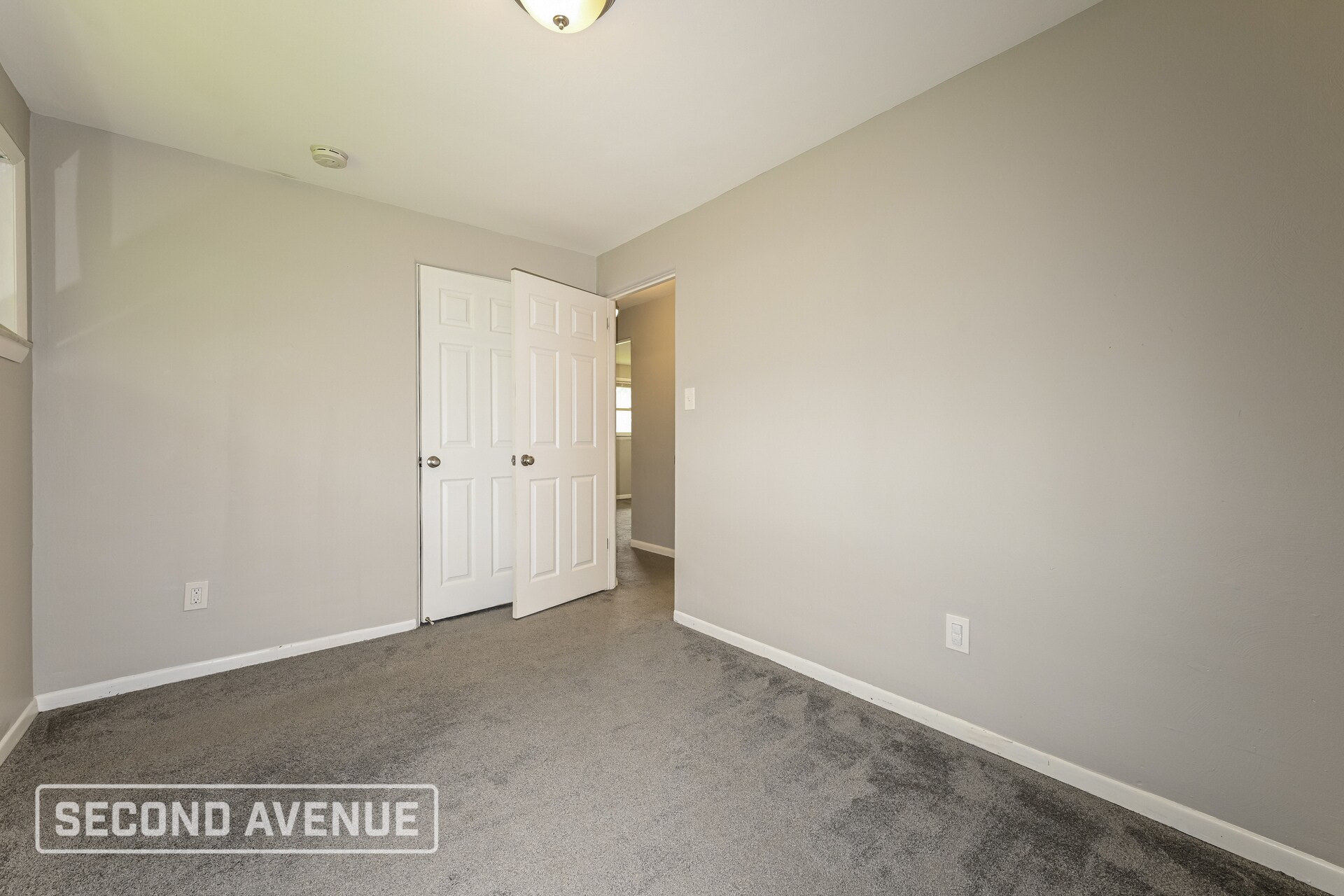 Building Photo - 304 Garden City Dr