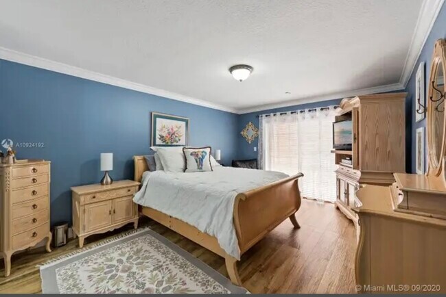 Building Photo - 15770 SW 141st Ct