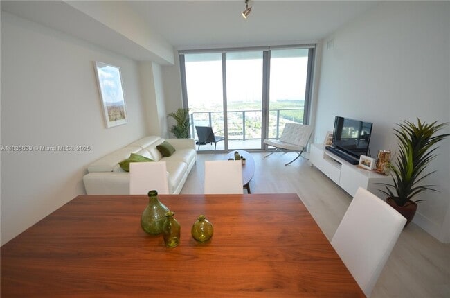 Building Photo - 16385 Biscayne Blvd
