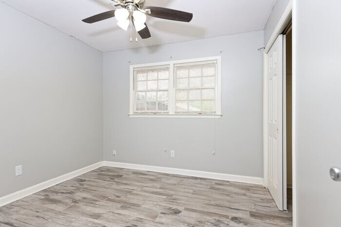 Building Photo - 3591 Robert E Lee Dr
