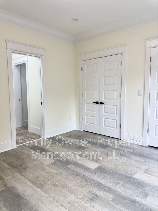 Building Photo - 2245 Fillmore St