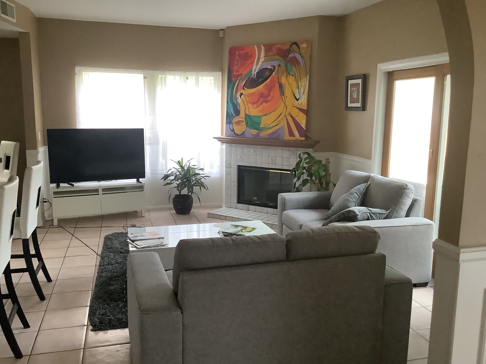 Family room off kitchen - 19251 Oxnard St