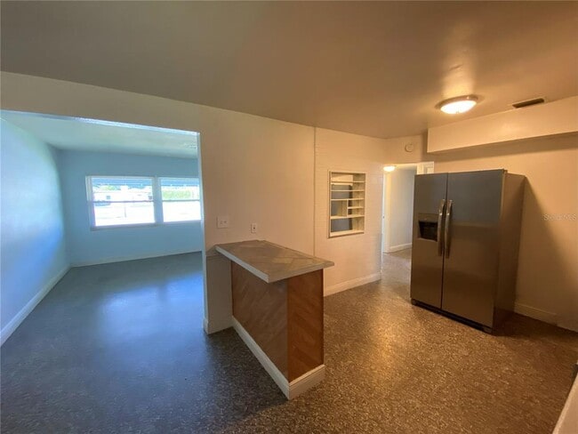 Building Photo - 2606 Aloma Ave