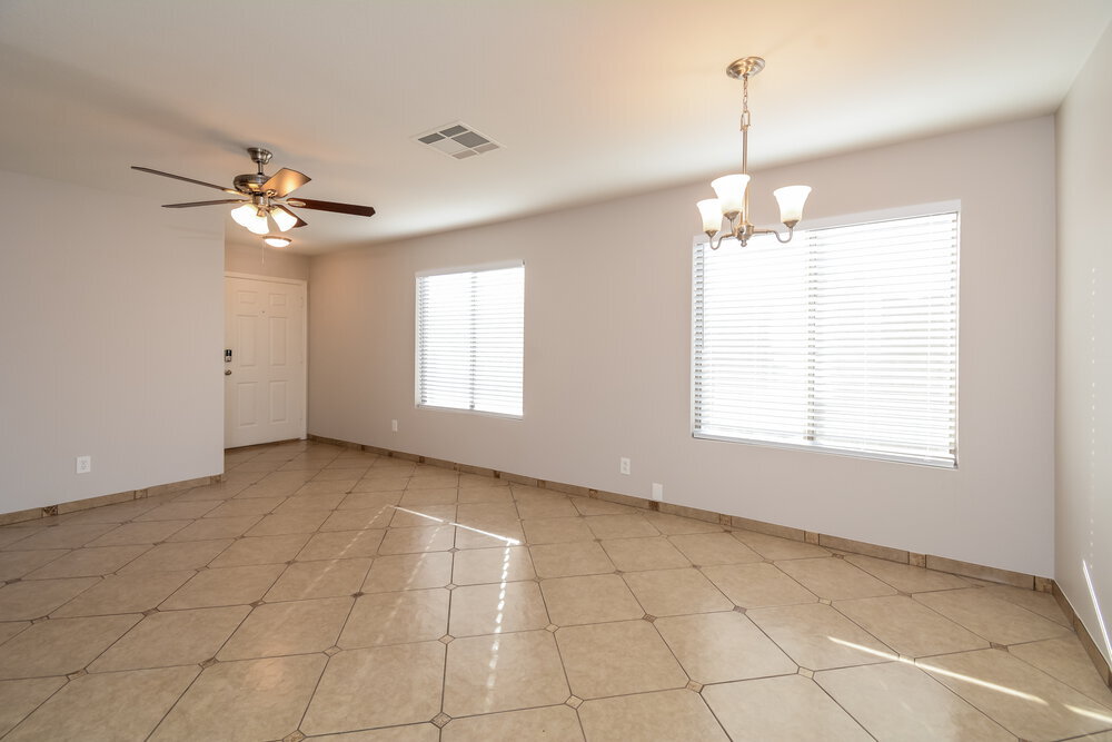 Building Photo - 13926 N 150th Ln