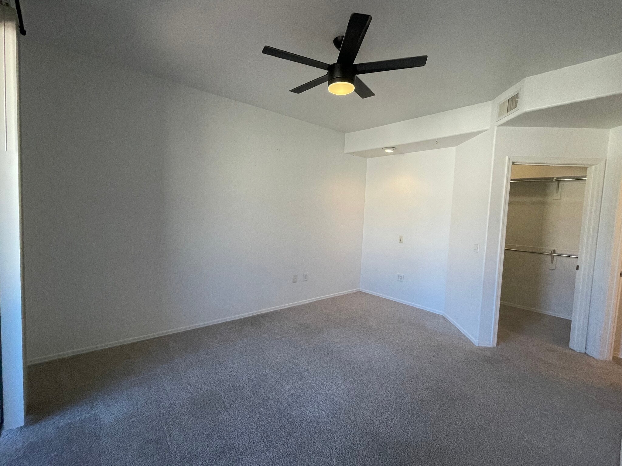 Building Photo - 5303 N 7th St