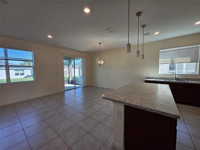 Building Photo - 3205 Casa Del Rey Ave