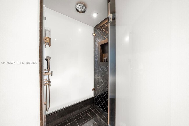 Building Photo - 101 20th St