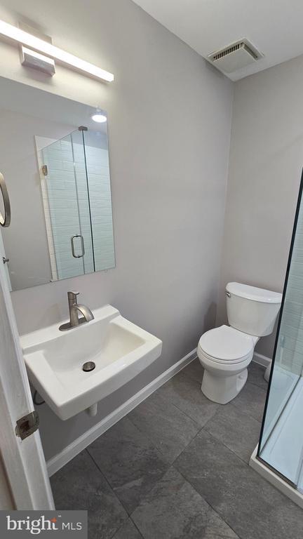 Building Photo - 5987 Clerkenwell Ct