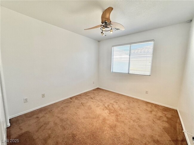 Building Photo - 10596 Corte Sierra St