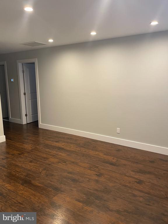 Building Photo - 3901 Richmond St