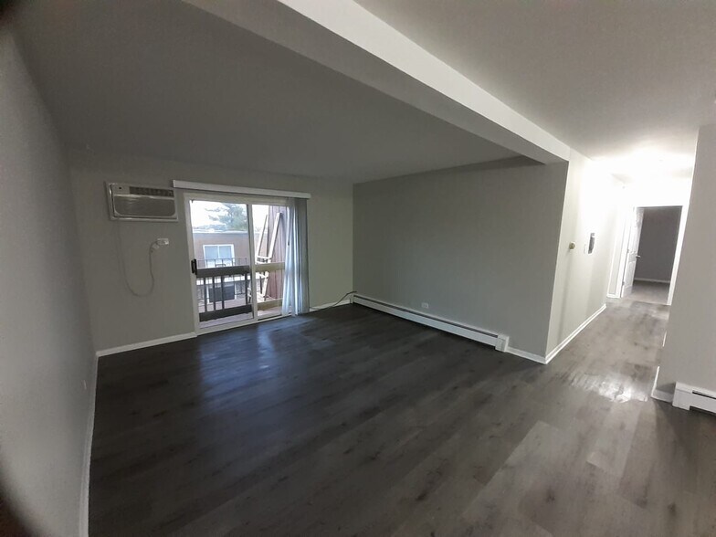 Building Photo - 1165 Meadow Ln