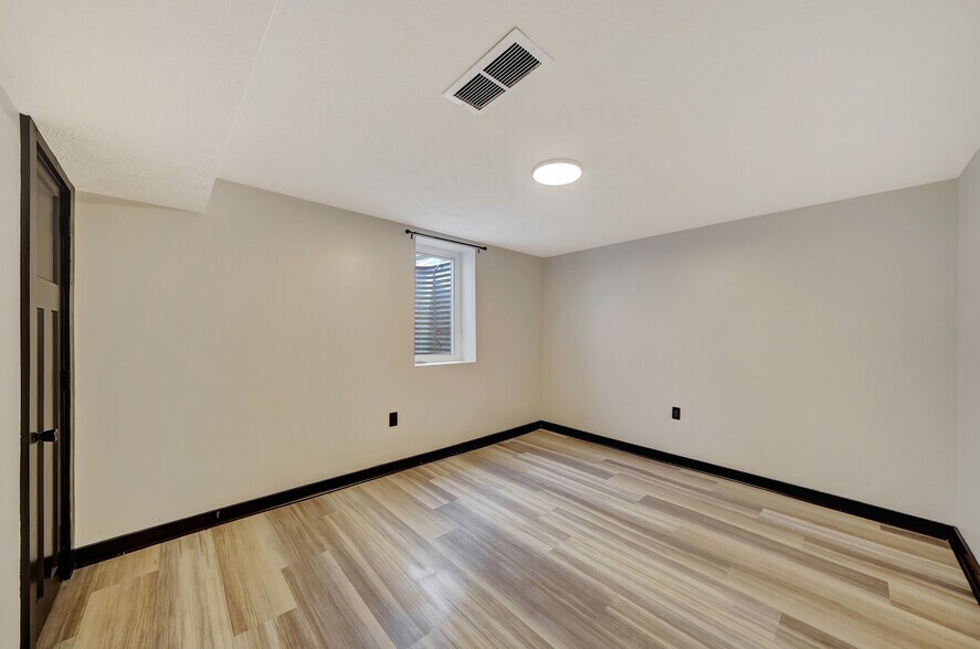Building Photo - 216 N 25th St