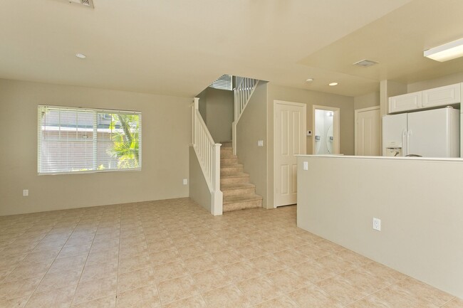 Building Photo - Available December 1st, Three Bedroom 2 1/...