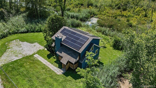 Building Photo - 222 Bog Hollow Rd